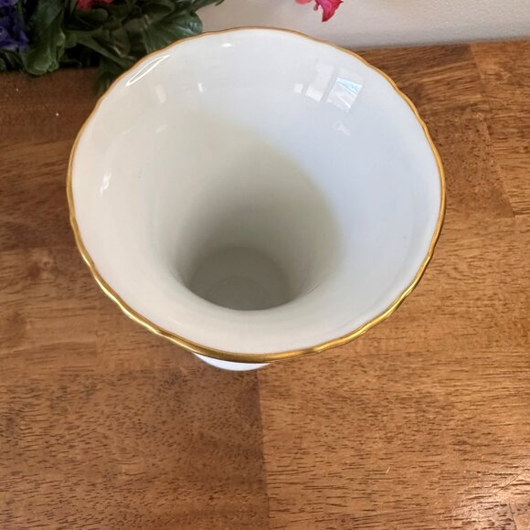 Kaiser West Germany Viola Porcelain Vase Purple Violets Embossed Floral Gold Rim - Picture 4 of 6